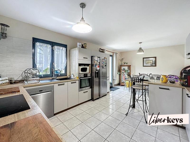 Maison - 138 m² - 6 pièces