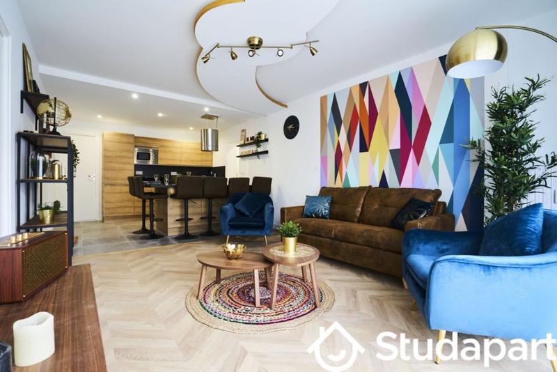 Chambre - 11 m² - 1 pièce