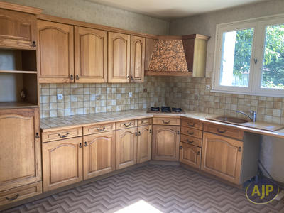 Maison - 110 m² - 6 pièces