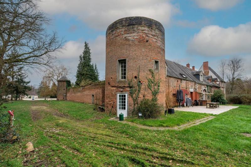 Demeure - 476 m² - 14 pièces