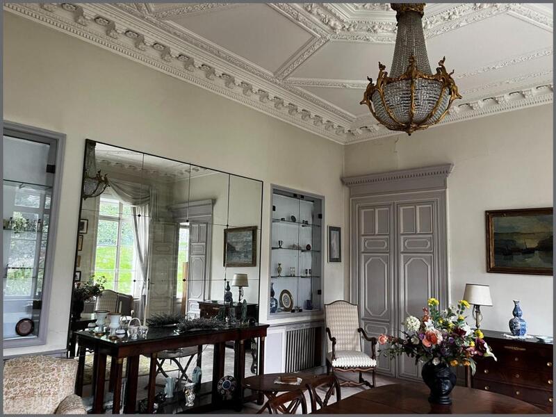 Maison - 500 m² - 20 pièces