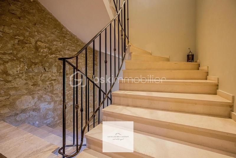 Mas - 486 m² - 10 pièces