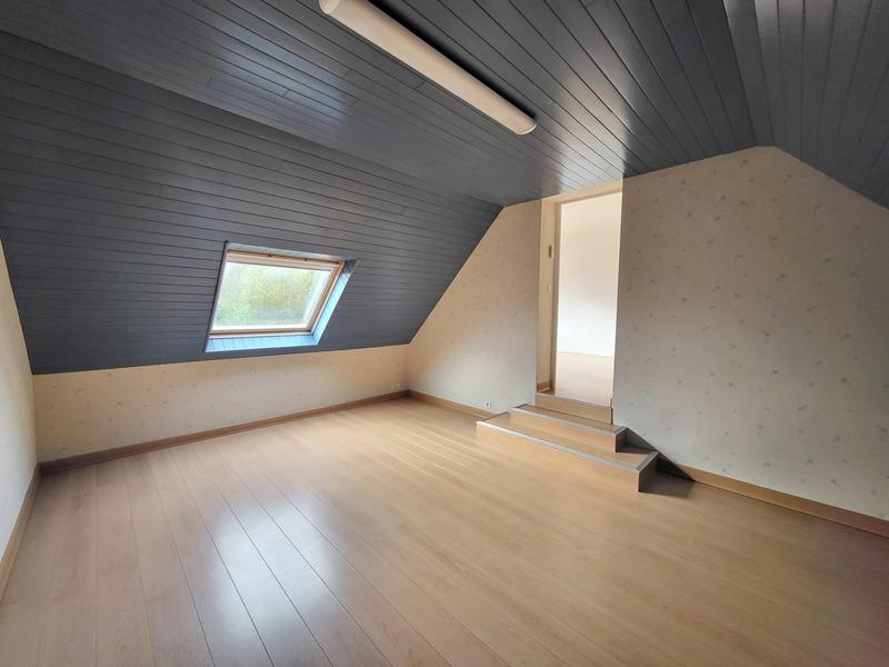 Maison - 126 m² - 9 pièces