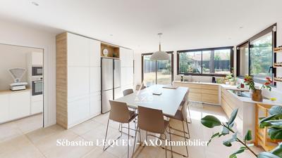 Maison contemporaine - 275 m² - 8 pièces