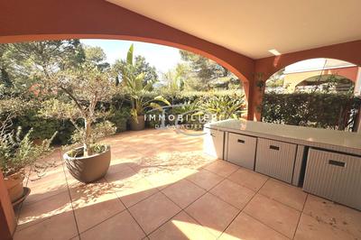 Appartement - 80 m² - 3 pièces