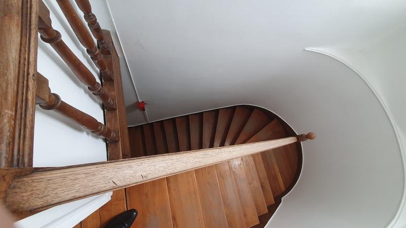 Maison - 182 m² - 9 pièces