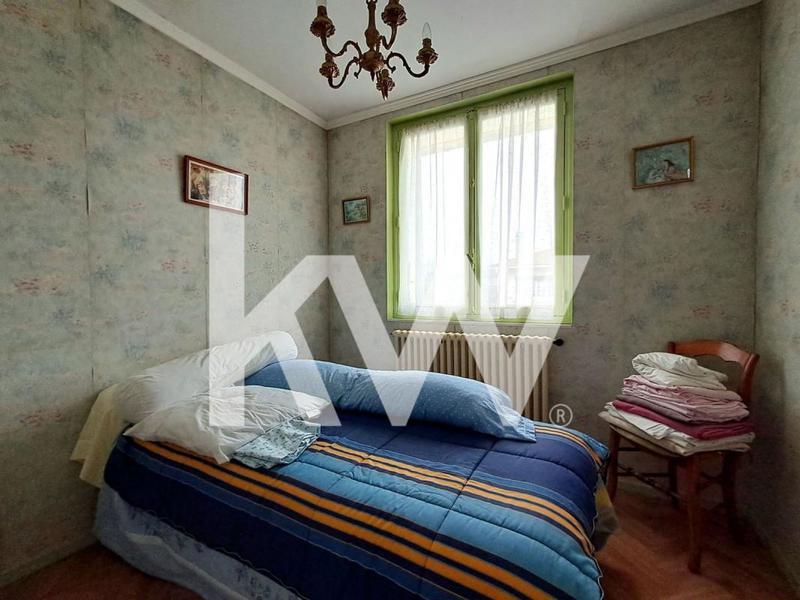 Maison - 98 m² - 5 pièces