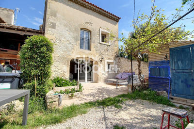 Maison - 238 m² - 8 pièces