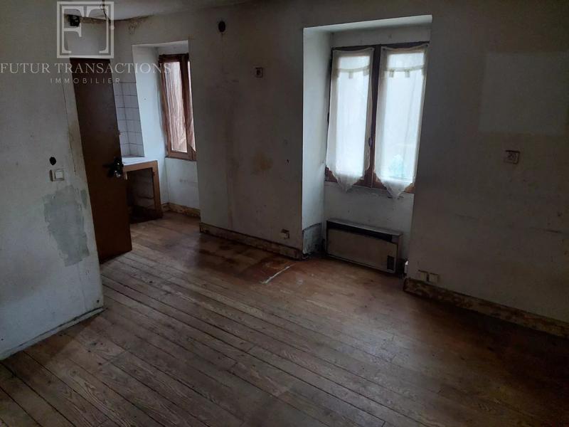 Immeuble - 130 m² - 8 pièces