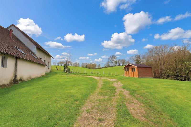 Maison - 200 m² - 5 pièces