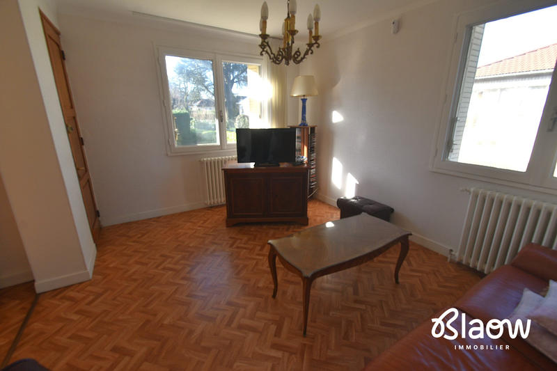 Maison - 92 m² - 6 pièces