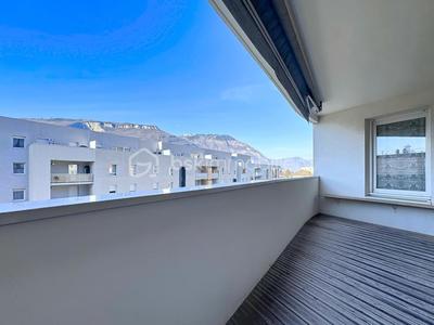 Appartement - 83 m² - 4 pièces