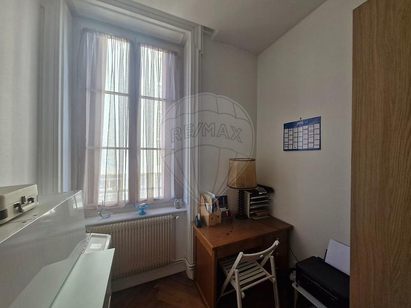 Appartement - 112 m² - 4 pièces