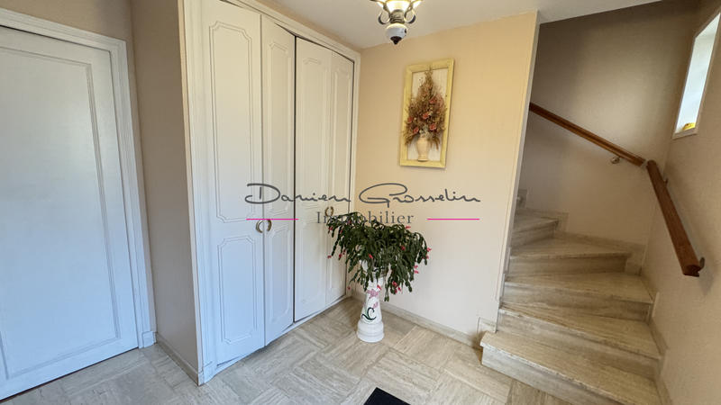 Appartement - 135 m² - 6 pièces