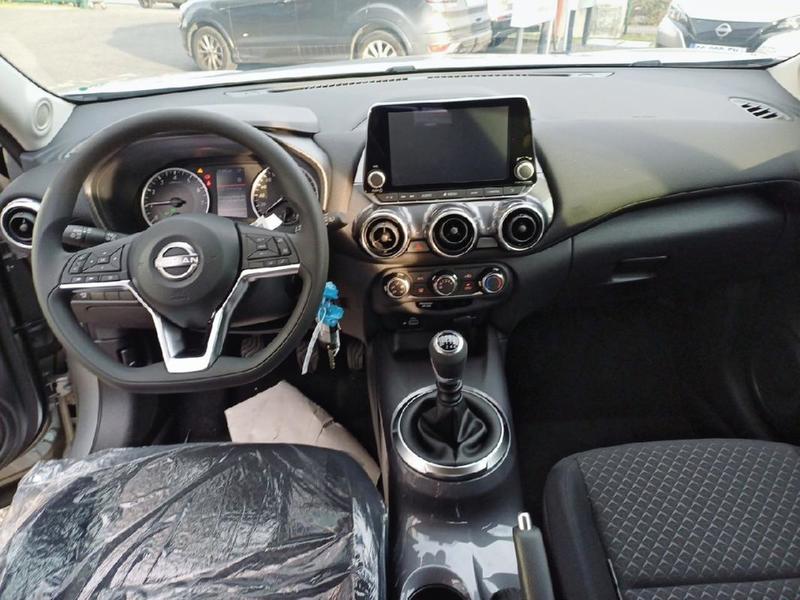 Nissan Juke F16a Business Edition Dig-T 114