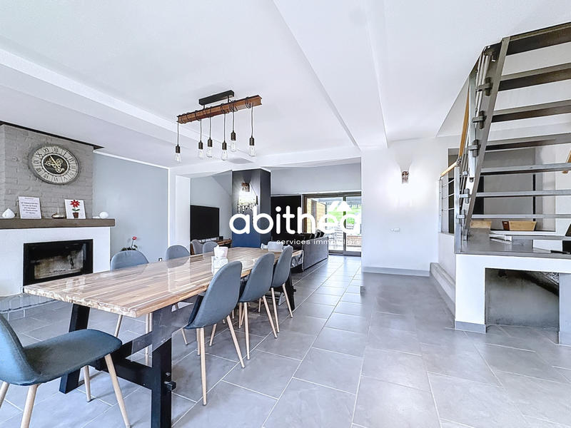 Maison - 135 m² - 7 pièces