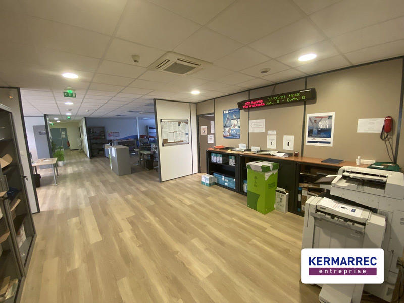 Bureau - 330 m²
