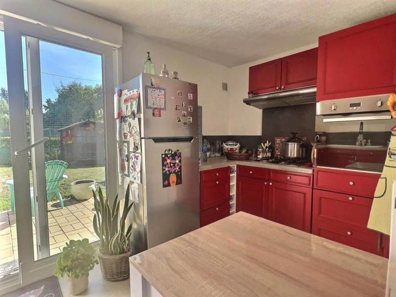 Maison - 99 m² - 5 pièces