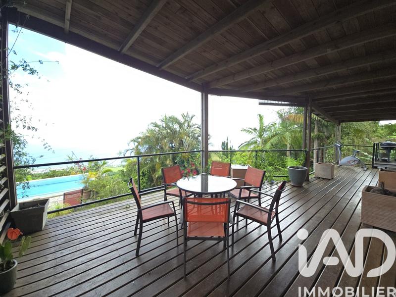 Maison - 181 m² - 5 pièces