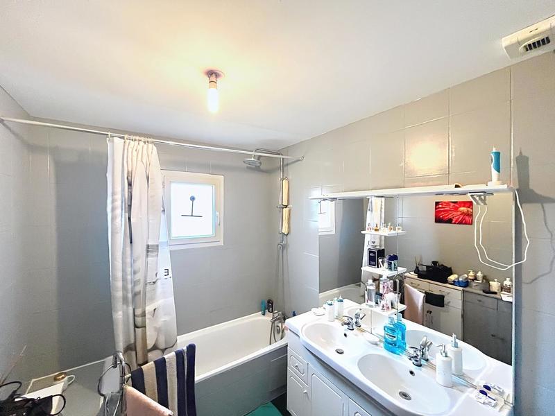 Maison - 94 m² - 5 pièces