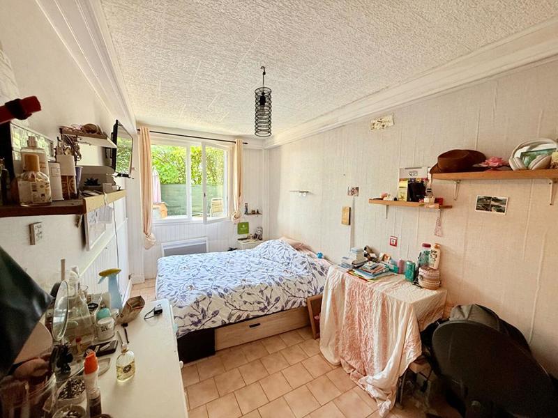 Maison - 186 m² - 8 pièces