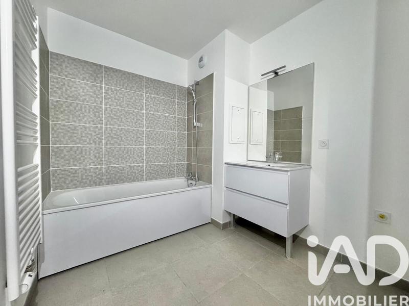 Appartement - 105 m² - 6 pièces