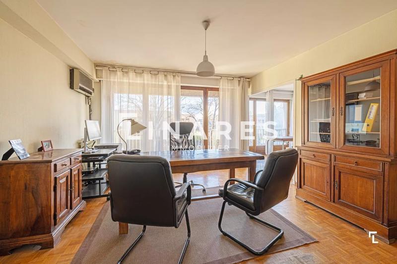 Appartement - 83 m² - 4 pièces