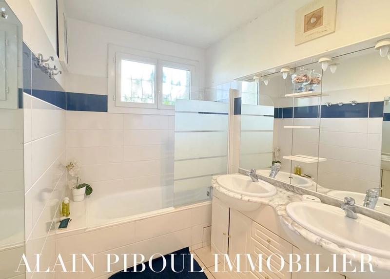 Maison traditionnelle - 126 m² - 5 pièces