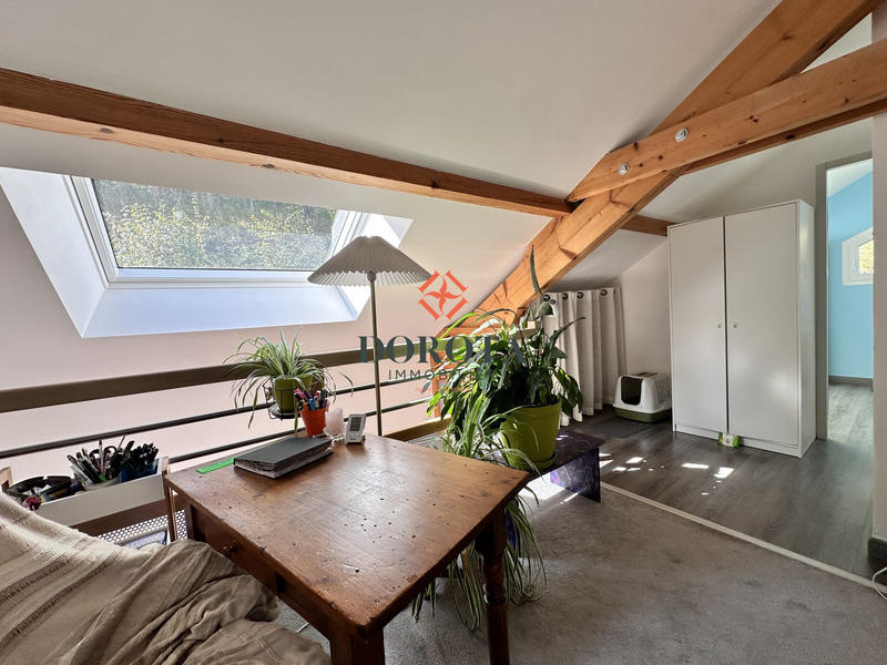 Maison traditionnelle - 111 m² - 5 pièces