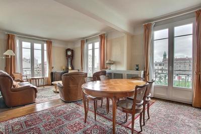 Appartement bourgeois - 102 m² - 5 pièces