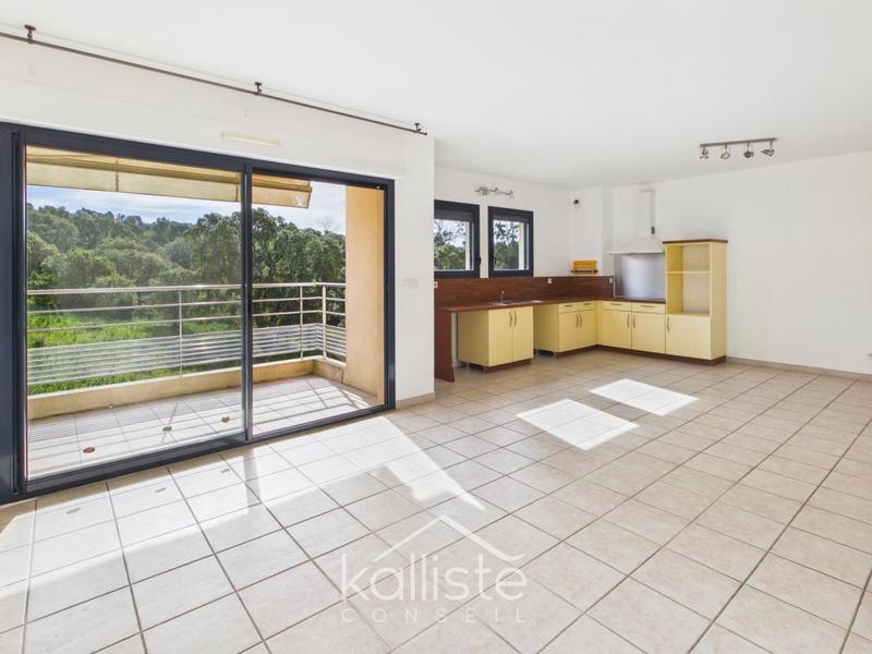 Appartement - 71 m² - 3 pièces