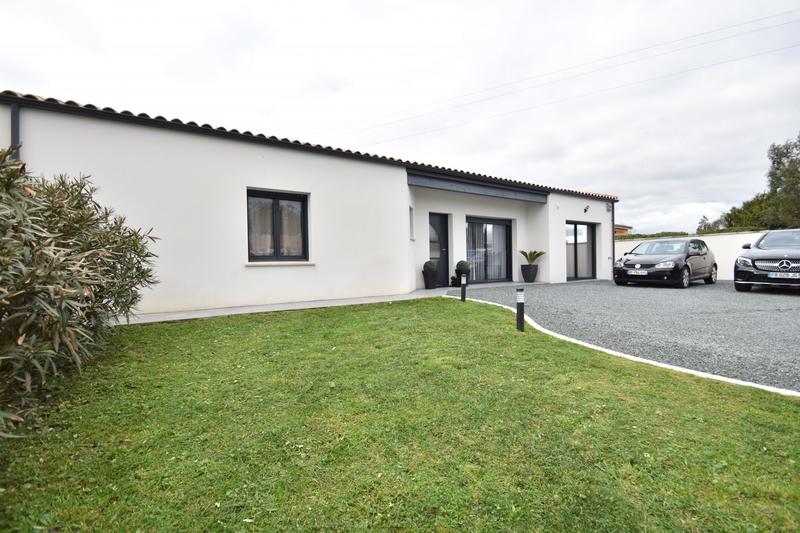 Maison contemporaine - 140 m² - 6 pièces