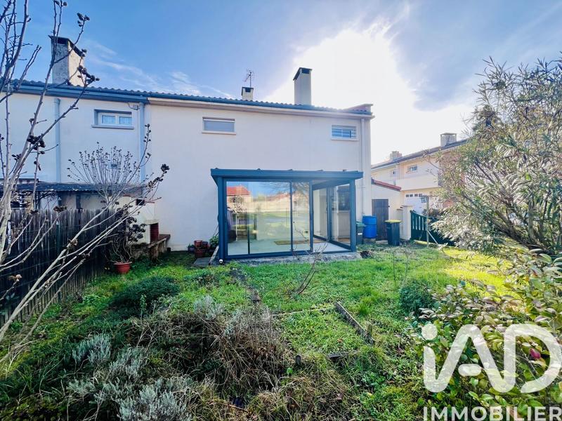 Maison - 88 m² - 5 pièces