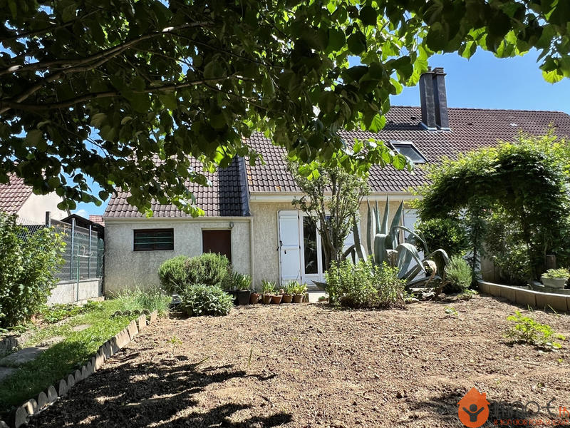 Maison - 106 m² - 6 pièces