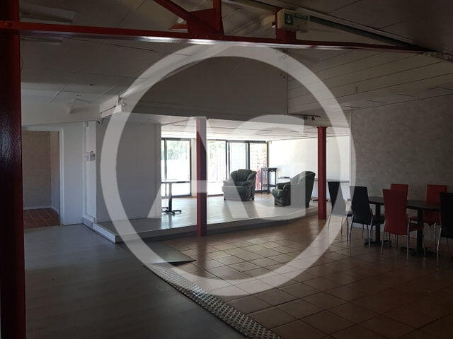 Appartement - 220 m² - 5 pièces