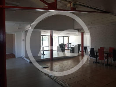 Appartement - 220 m² - 5 pièces