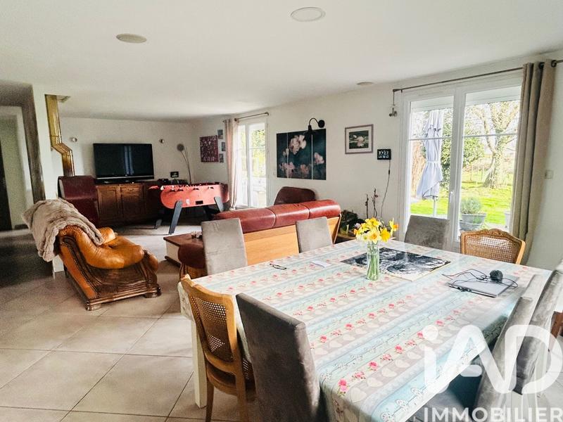 Maison - 140 m² - 5 pièces