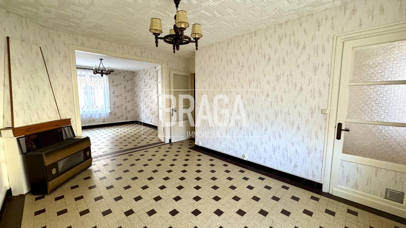 Maison - 149 m² - 9 pièces