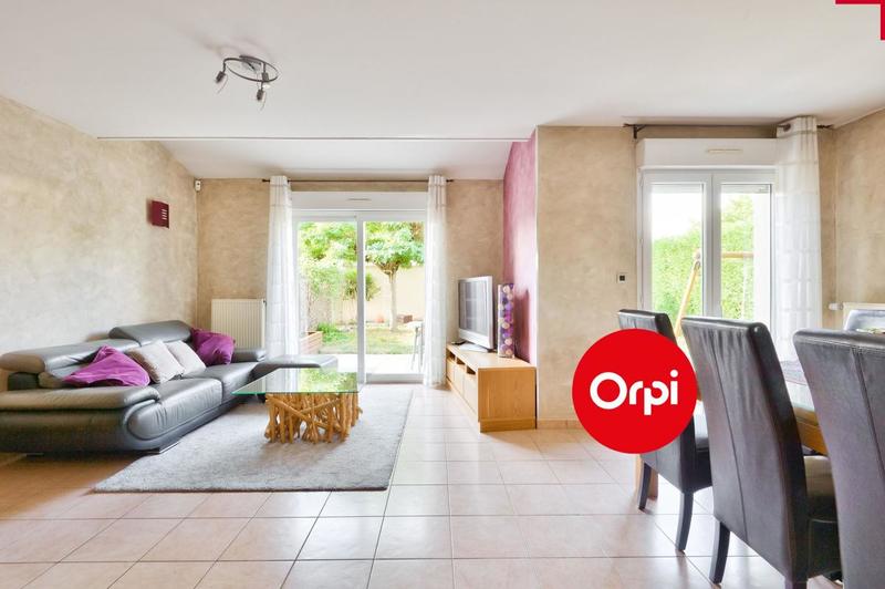 Maison - 104 m² - 4 pièces