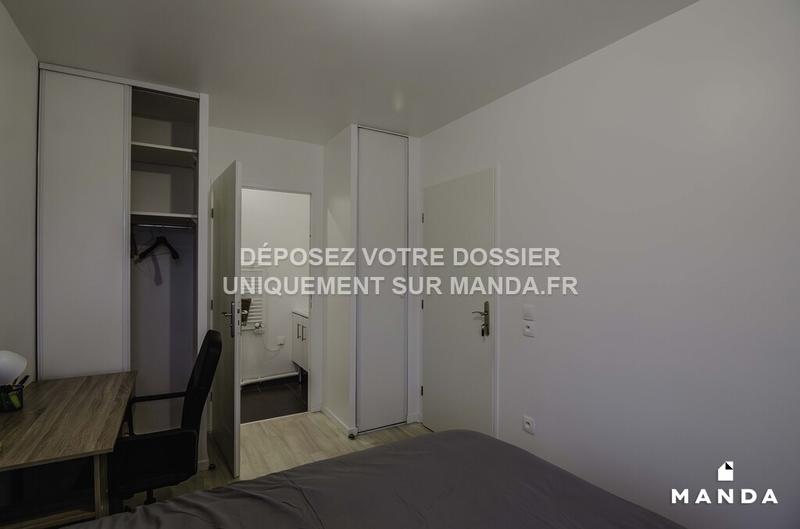 Chambre - 11 m² - 4 pièces