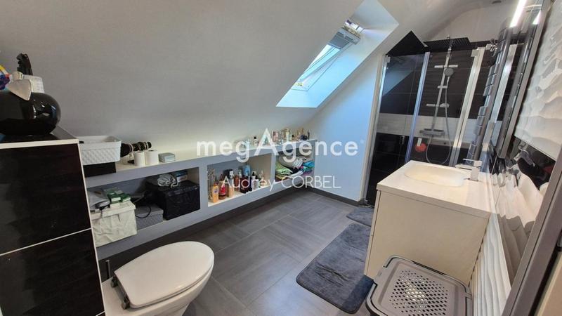 Maison - 97 m² - 5 pièces