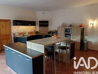 Maison - 198 m² - 6 pièces