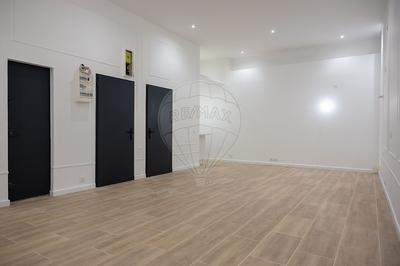 Local commercial - 42 m² - 3 pièces