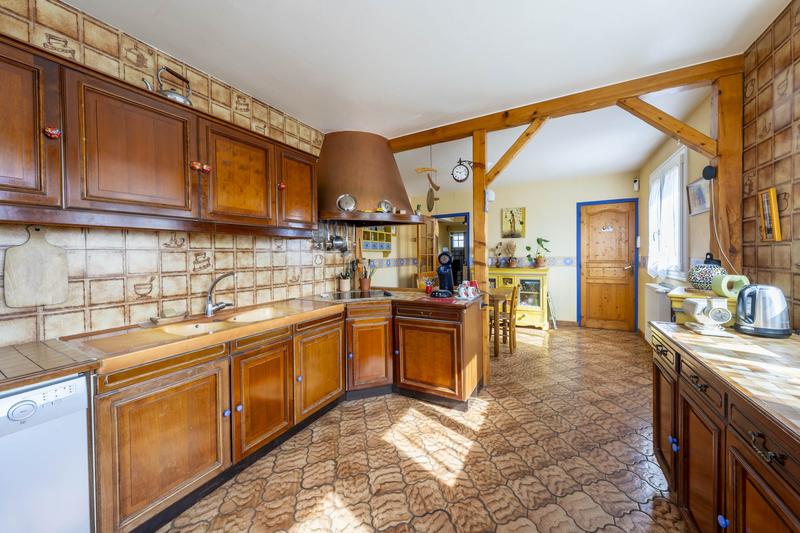 Maison - 190 m² - 11 pièces