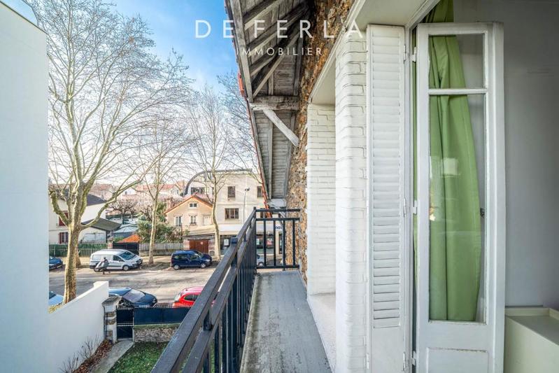 Maison - 200 m² - 8 pièces