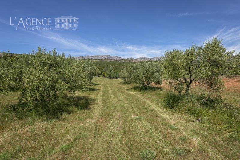 Maison - 296 m² - 8 pièces