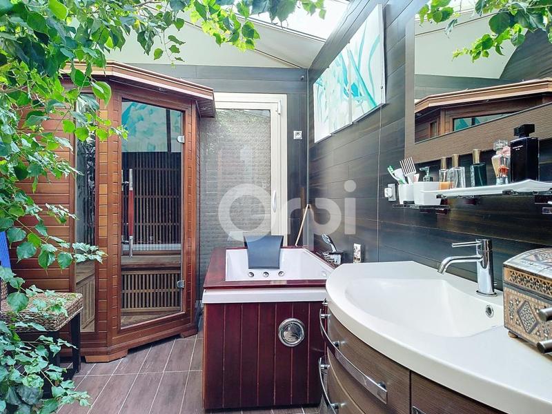 Maison - 130 m² - 6 pièces