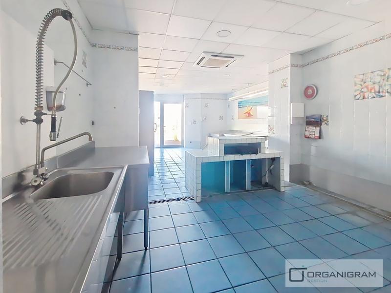 Local commercial - 82 m²