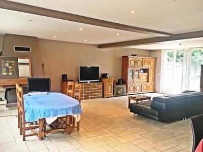 Villa - 215 m² - 5 pièces
