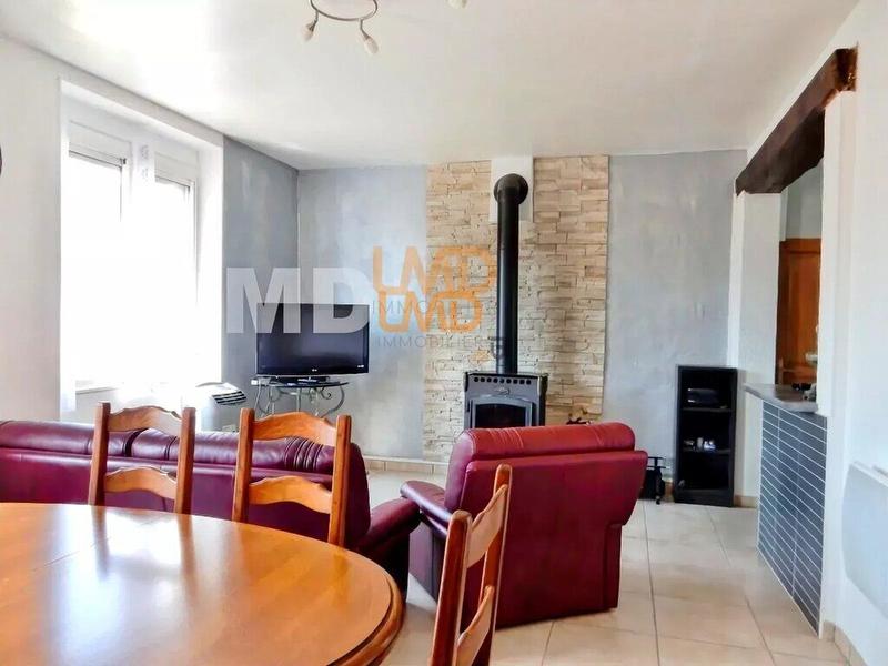 Maison en pierre - 141 m² - 8 pièces